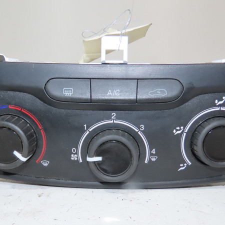 Commande de chauffage occasion  Fiat TIPO 3/5 portes (356_, 357_) 1.4 (356hxa1b) (2016-2020)   735643607 