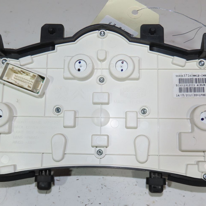 Bloc compteurs occasion  Peugeot 206+ (2L_, 2M_) 1.4 i (2lkfwa, 2mkfwa) (2009-2013) 3 portes   9666637180  3