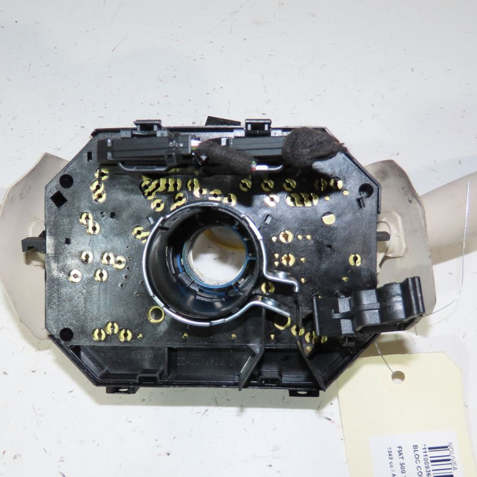 Bloc commodos occasion  Fiat 500 (312_) 1.2 (312axa1a) (2007) 3 portes   735782042  3