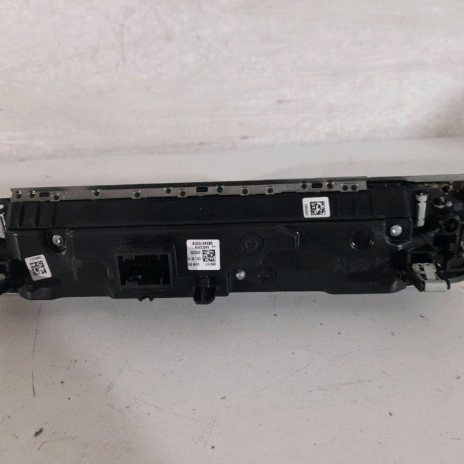 Commande autoradio occasion  Peugeot 3008 SUV (MC_, MR_, MJ_, M4_) 1.5 bluehdi 130 (2018) 5 portes   98249153DX  3