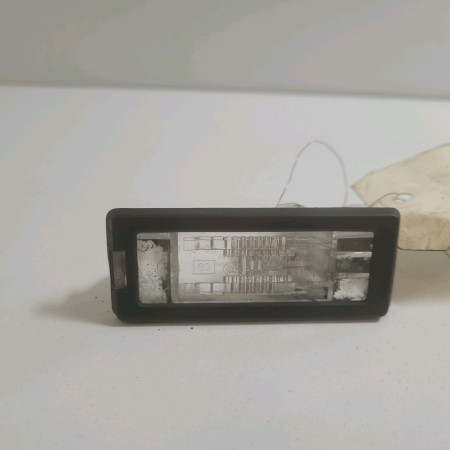 Eclaireur plaque de police g occasion  Renault GRAND SCÉNIC III (JZ0/1_) 1.6 dci (jz00, jz12) (2011) 5 portes   8200013577 