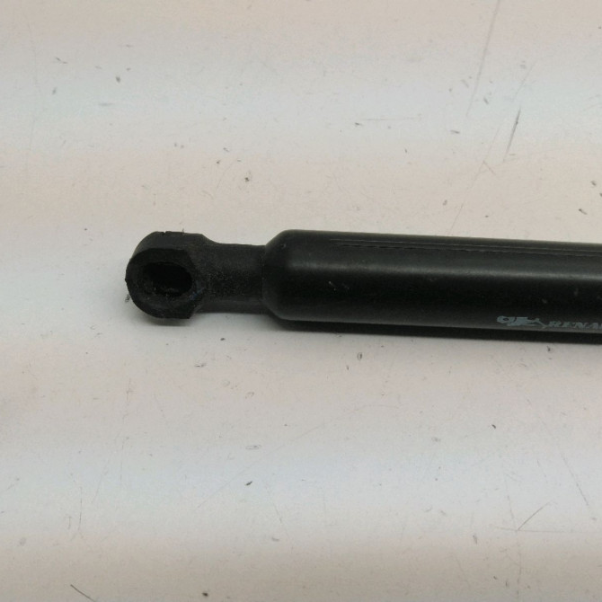 Verin droit hayon occasion  Renault CAPTUR I (J5_, H5_) 1.5 dci 90 (2013) 5 portes   844309373R  2