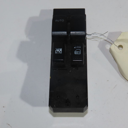 Commande lève-glace porte avant gauche occasion  Opel AGILA (B) (H08) 1.3 cdti (f68) (2008-2010) 5 portes   93194977 