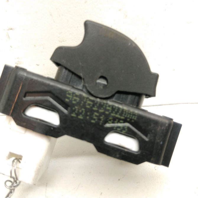 Commande lève-glace porte avant droite occasion  Peugeot EXPERT Camionnette (V_) 2.0 bluehdi 150 (2016)   96762292ZD  2