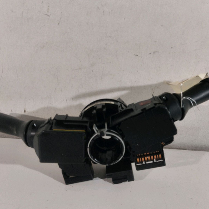 Bloc commodos occasion  Toyota YARIS (_P9_) 1.0 vvt-i (ksp90_) (2005-2011) 5 portes     5