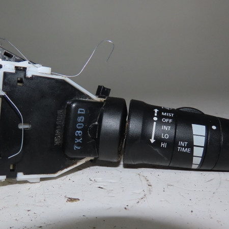 Commande essuie glace occasion  Nissan NV200 Camionnette 1.5 dci 90 (m20, m20m) (2011)   25260EM30E 