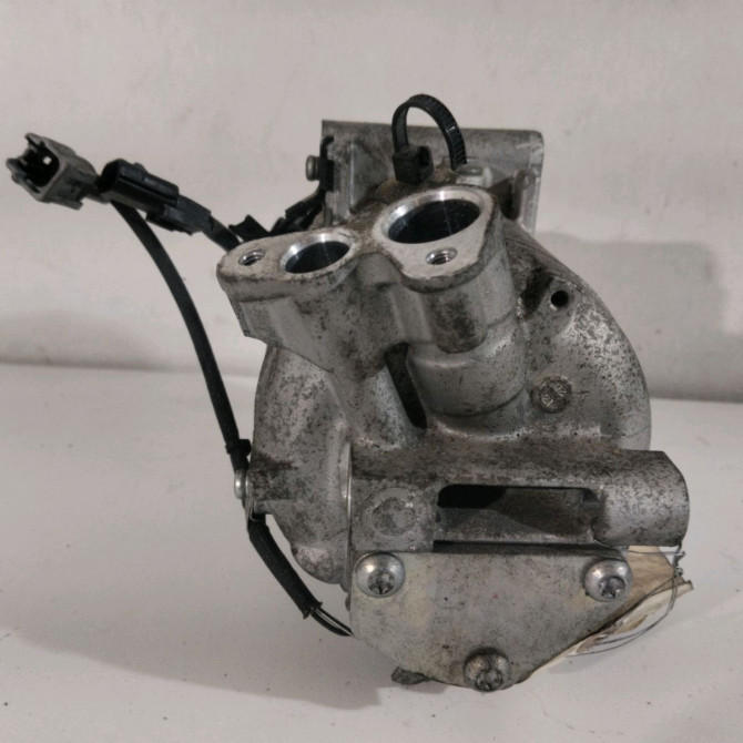 Compresseur air conditionne occasion  Renault CLIO IV (BH_) 0.9 tce 90 (2012) 5 portes   926000734r  4