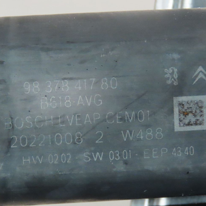 Mecanisme+moteur leve-glace avg occasion  Citroën C3 III (SX) 1.2 thp 110 (2016)   9840154380  2