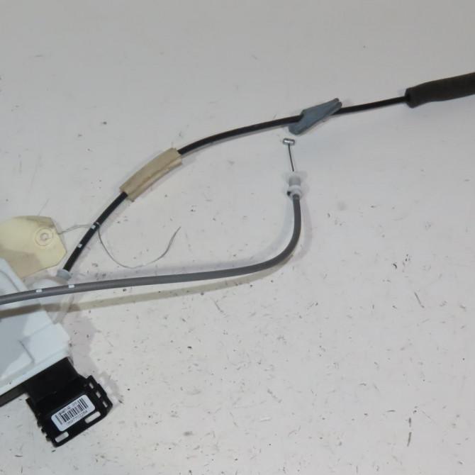 Serrure porte ard occasion  Citroën C4 CACTUS 1.2 vti 82 (2014) 5 portes   9819038880  1