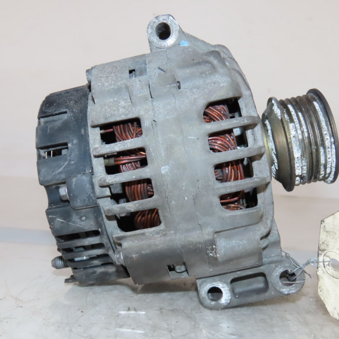 Alternateur occasion  Renault SCÉNIC I Monospace (JA0/1_, FA0_) 1.8 16v (ja12, ja1r, ja1m, ja1a) (2001-2003)   8200030635  4