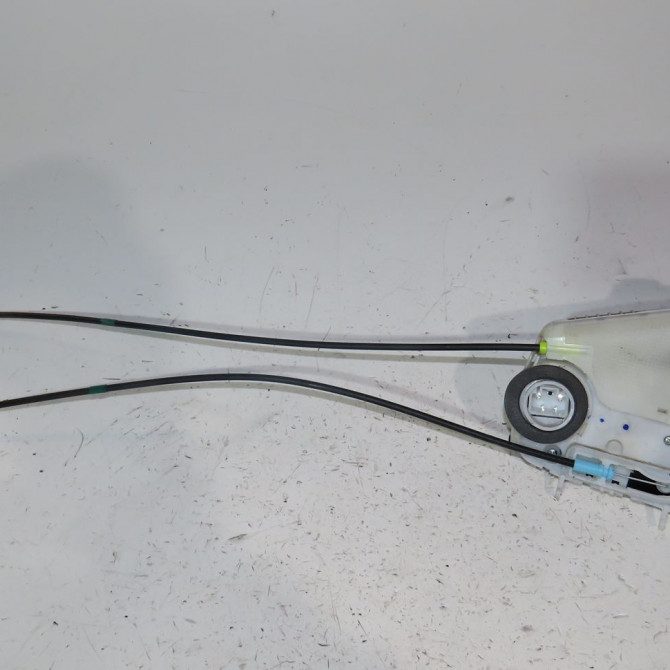 Serrure porte ard occasion  Toyota YARIS (_P13_) 1.5 hybrid (nhp130_) (2012)   690500D110  2