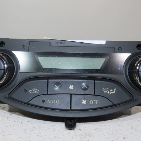 Commande de chauffage occasion  Toyota YARIS (_P13_) 1.5 hybrid (nhp130_) (2012)   559000D360C0 