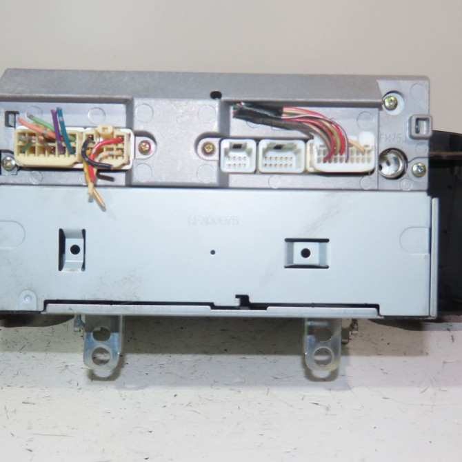 Autoradio occasion  Toyota COROLLA (_E12_) 2.0 d-4d (cde120r_, cde120l_) (2002-2006)   8612002380  3