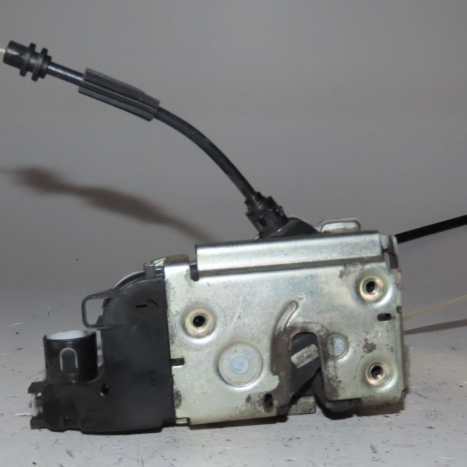 Serrure porte avd occasion  Citroën C2 (JM_) 1.4 hdi (2003-2009) 3 portes   9136Q7  3