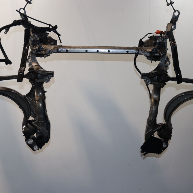 Berceau moteur avant occasion  Audi Q5 (8RB) 2.0 tdi quattro (2012-2017)   8R0399315J  2