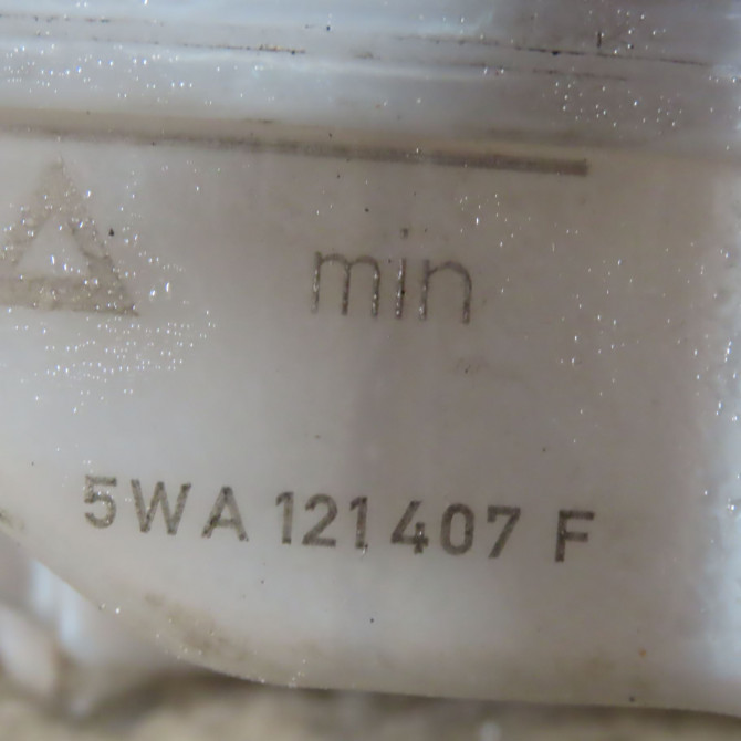 Vase expansion occasion  Volkswagen vw GOLF VIII (CD1) 1.5 etsi (2019)   5WA121407F  2