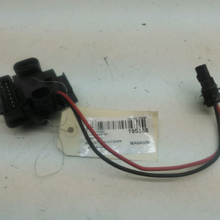 Resistance de chauffage occasion  Renault CLIO II (BB_, CB_) 1.2 16v (bb05, bb0w, bb11, bb27, bb2t, bb2u, bb2v, cb05,... (2001-2016) 3 portes   7701050900 