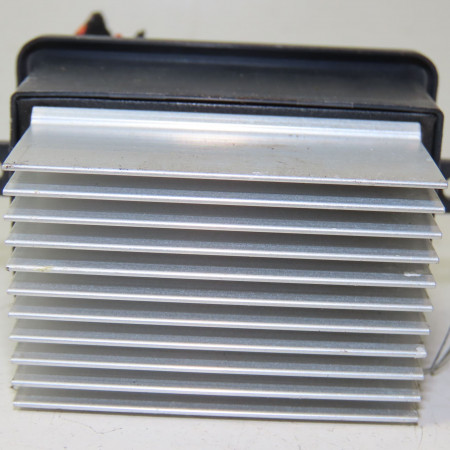 Resistance de chauffage occasion  Peugeot 3008 SUV (MC_, MR_, MJ_, M4_) 1.5 bluehdi 130 (2018) 5 portes   9821291880 