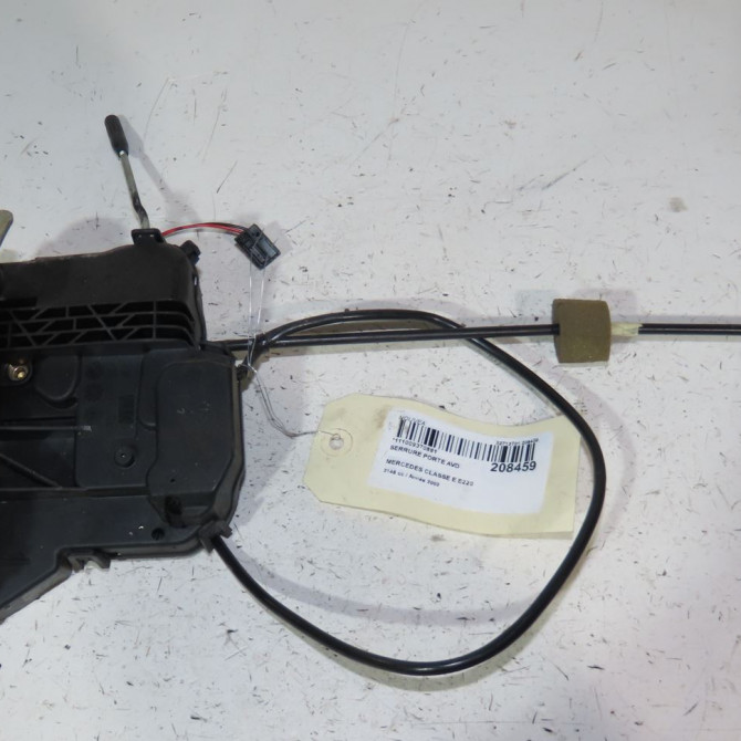 Serrure porte avd occasion  Mercedes-benz CLASSE E (W211) E 220 cdi (211.006) (2002-2008)   2117200635  2