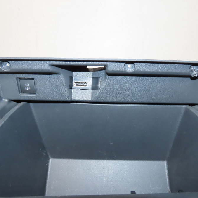 Boite à gants occasion  Volkswagen vw BEETLE (5C1, 5C2) 1.6 tdi (2011-2016)   5C1857097F82V  4