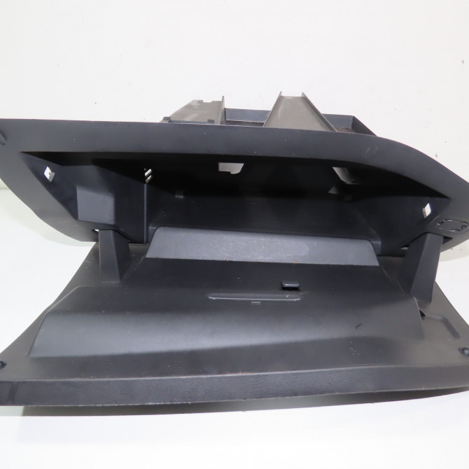 Boite à gants occasion  Ford FOCUS III Turnier 1.6 flexifuel (2010)   1771929  3