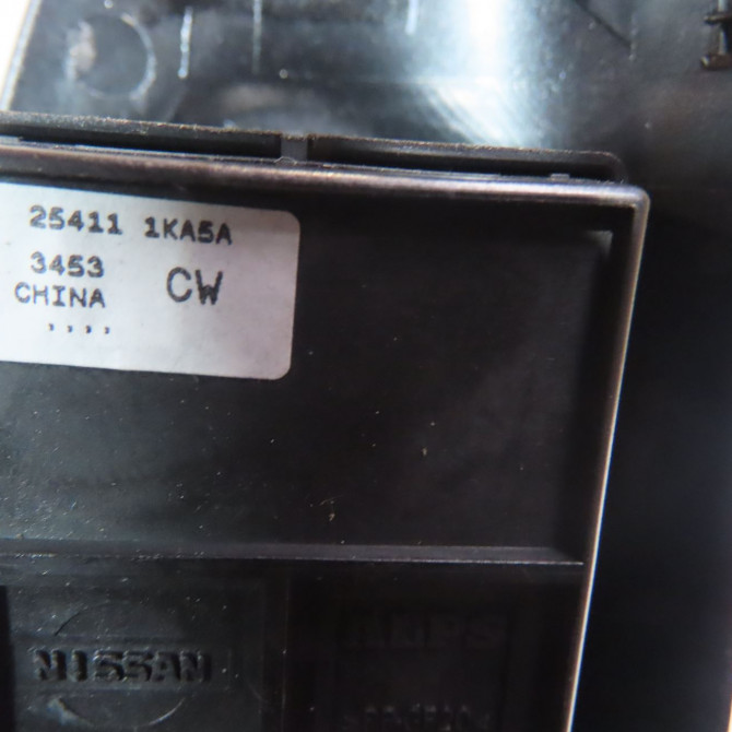 Commande lève-glace porte avant droite occasion  Nissan JUKE (F15) 1.5 dci (2010) 5 portes   254111KL5A  2