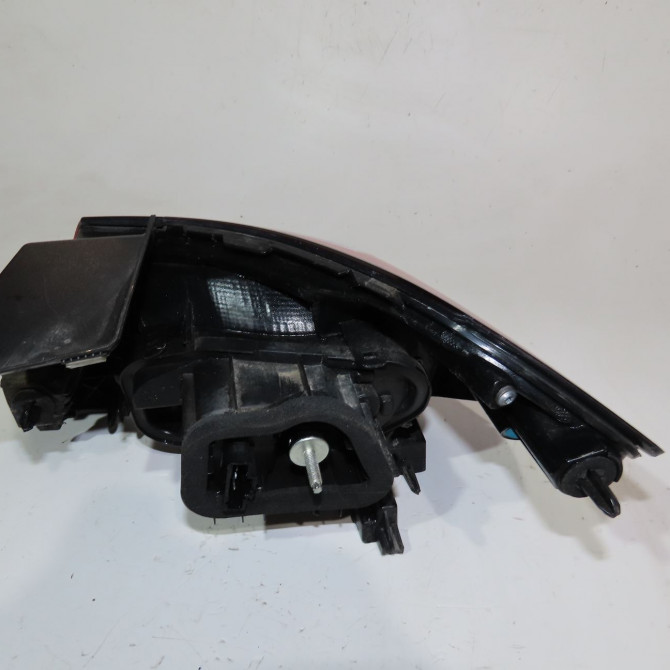 Feu arrière gauche occasion  Opel CORSA F 1.5 (68) (2019)   9829317380  4