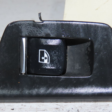 Commande leve-glace porte arrière droite occasion  Bmw 5 Touring (G31) 530 d xdrive (2017-2020)   61319327031 