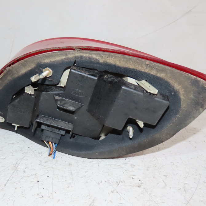 Feu arrière gauche occasion  Ford KA (RB_) 1.3 i (1996-2008)   1120331  2