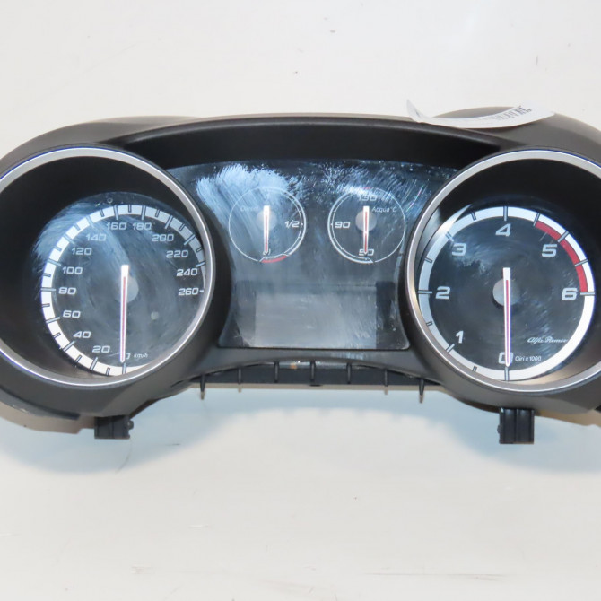Bloc compteurs occasion  Alfa romeo GIULIETTA (940_) 2.0 jtdm (940.fxl1a) (2010-2020)   50527456  1