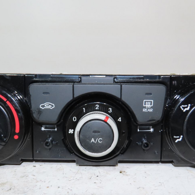 Commande de chauffage occasion  Hyundai I20 I (PB, PBT) 1.1 crdi (2012-2015)   972504P560  1