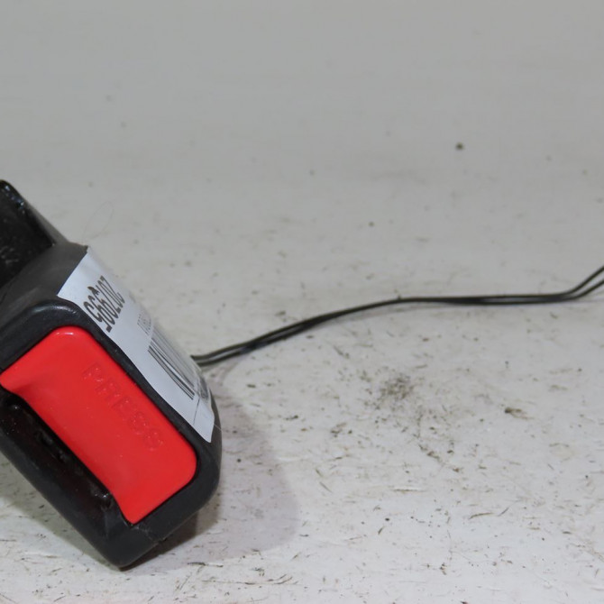 Ancrage ceinture arrière gauche occasion  Hyundai I20 I (PB, PBT) 1.1 crdi (2012-2015)   898301J200RY  1