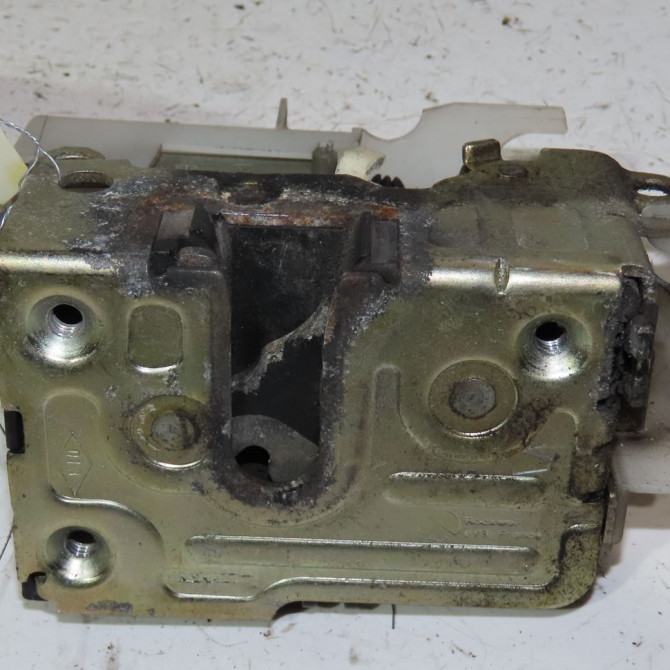 Serrure porte ard occasion  Renault CLIO II (BB_, CB_) 1.9 d (b/cb0e, bb0j) (1998-2005)   7701469941  1