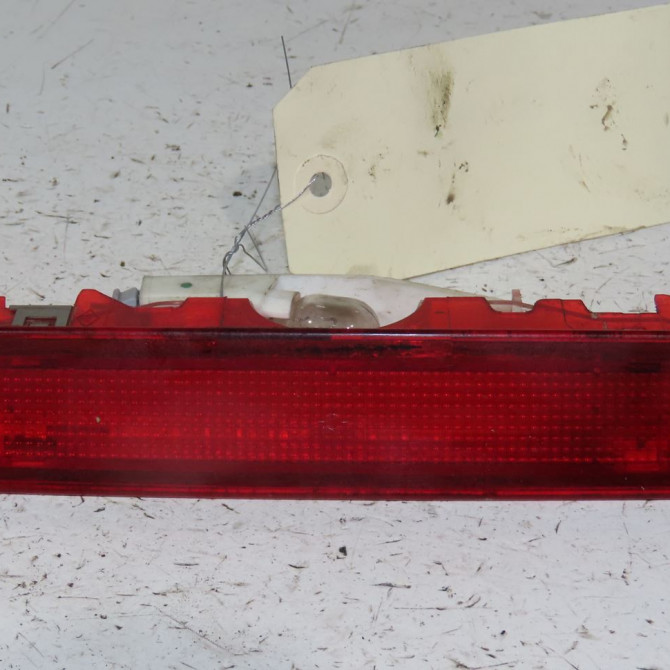 Feux stop supplementaire occasion  Renault KANGOO Express (FW0/1_) 1.5 dci 75 (fw07, fw10, fw04) (2010) 4 portes   8200439498  1