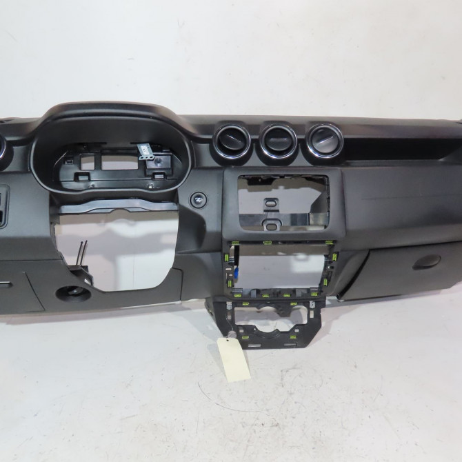 Planche de bord occasion  Dacia DUSTER (HM_) 1.5 dci 115 (hmad) (2017)   681000133R  1