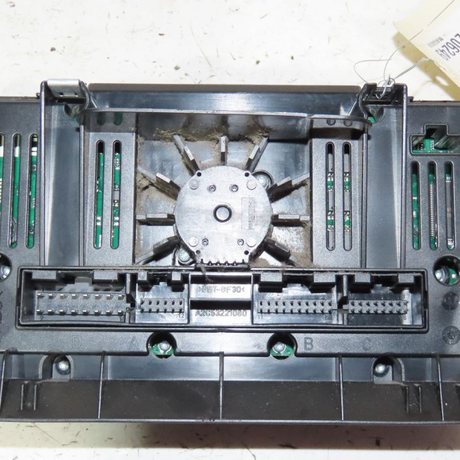 Commande de chauffage occasion  Audi A3 Sportback (8PA) 2.0 tdi 16v (2004-2013) 5 portes   8P0820043BMXHA  3