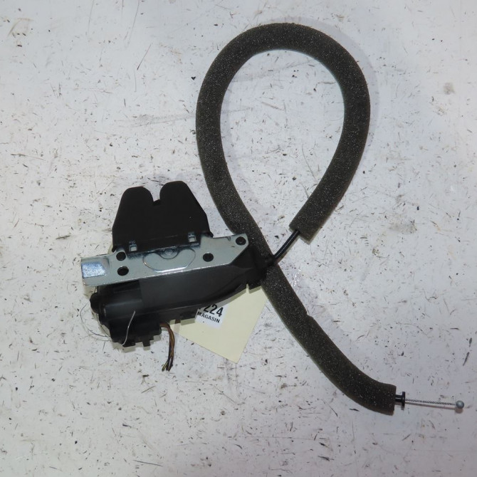 Serrure coffre arrière occasion  Mercedes-benz CLASSE C (W204) C 220 cdi (204.008) (2007-2008) 4 portes   2047500185  2