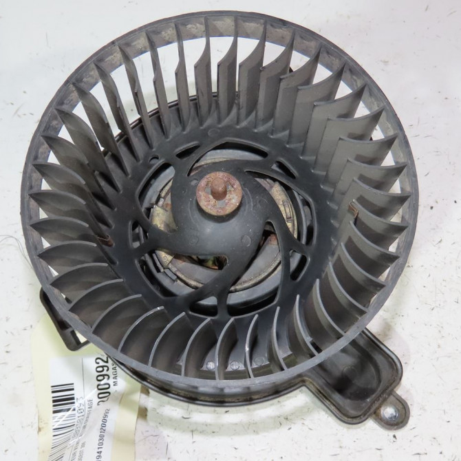 Moteur ventilateur chauffage occasion  Peugeot 306 3/5 portes (7A, 7C, N3, N5) 1.9 d (1994-2001)   644199  1