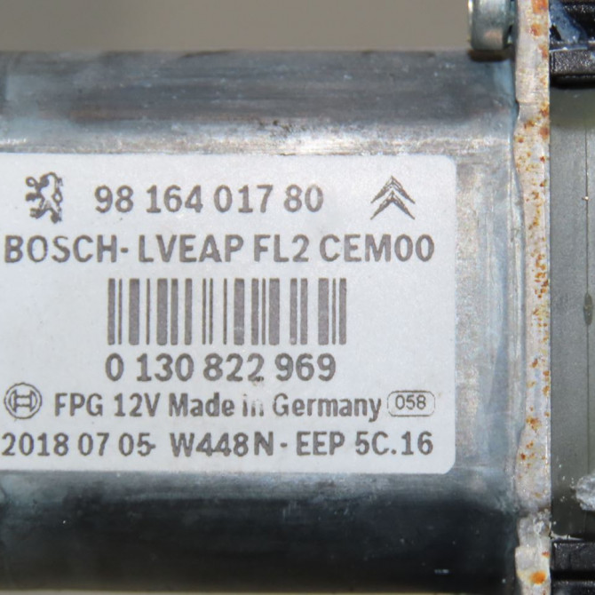 Mecanisme+moteur leve-glace avg occasion  Peugeot 208 I (CA_, CC_) 1.2 puretech 82 (2018)   9816402180  2