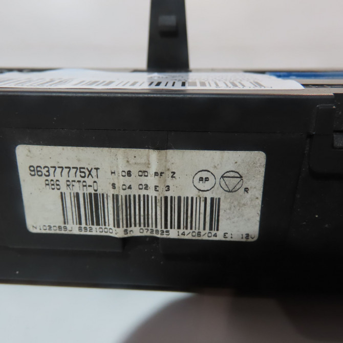 Commande de chauffage occasion  Citroën C3 Pluriel (HB_) 1.4 hdi (2004) 2 portes   6451RY  2