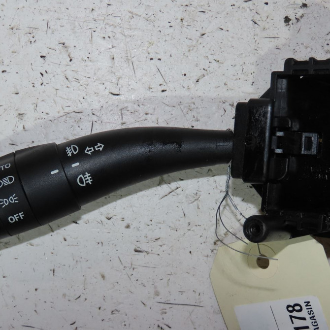 Commande eclairage occasion  Hyundai I30 (FD) 1.6 crdi (2007-2011)   934102L050  1