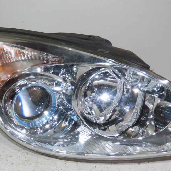 Phare droit occasion  Hyundai I30 (FD) 1.6 crdi (2007-2011)   921042L020  1