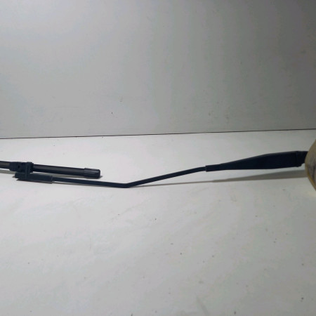 Bras essuie-glace avant droit occasion  Alfa romeo 159 Sportwagon (939_) 1.9 jtdm 16v (939bxc1b, 939bxc12) (2006-2011)   50516541 