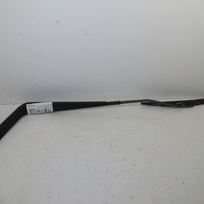 Bras essuie-glace avant droit occasion  Mazda PREMACY (CP) 2.0 td (2000-2005)   CB0767321  1