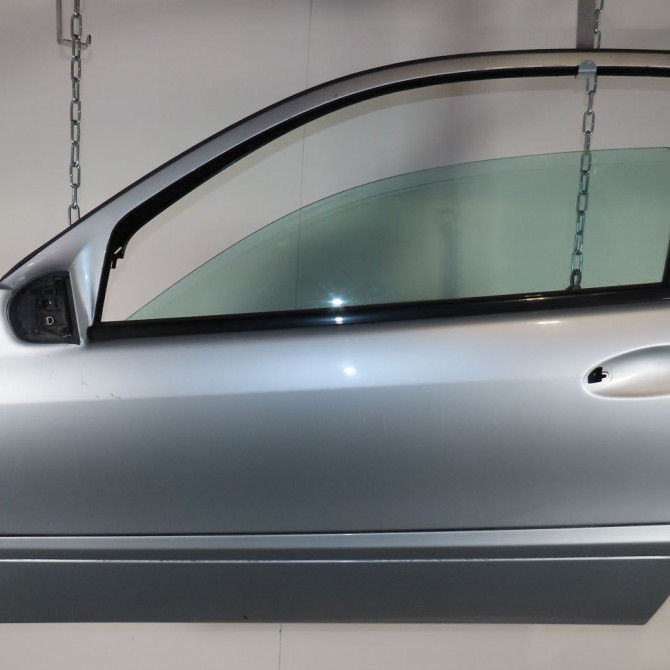 Porte avant gauche occasion  Mercedes-benz CLASSE C Coupe Sport (CL203) C 200 cdi (203.707) (2003-2008)   203720050528  1
