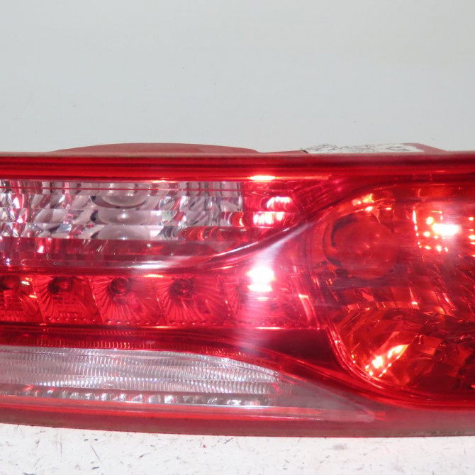 Feu arrière interieur gauche occasion  Renault LAGUNA Coupé (DT0/1) 2.0 dci (dt01, dt08, dt09, dt0k, dt12, dt1c, dt1d, dt1m,... (2008-2015) 2 portes   265550006R  1