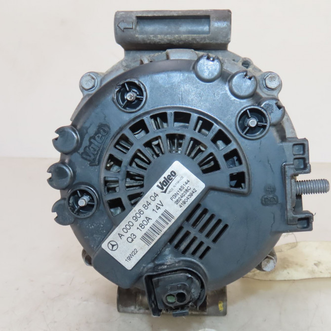 Alternateur occasion  Mercedes-benz SPRINTER 3,5-t Camionnette (B907, B910) 316 cdi rwd (907.631, 907.633, 907.635, 907.637) (2018)   9068404  3