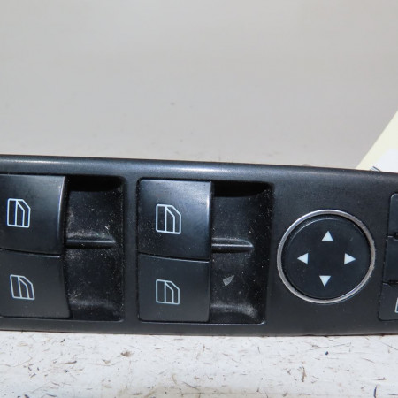 Commande lève-glace porte avant gauche occasion  Mercedes-benz CLASSE E Coupé (C207) E 220 cdi (207.302) (2010-2014)   A2049055402 