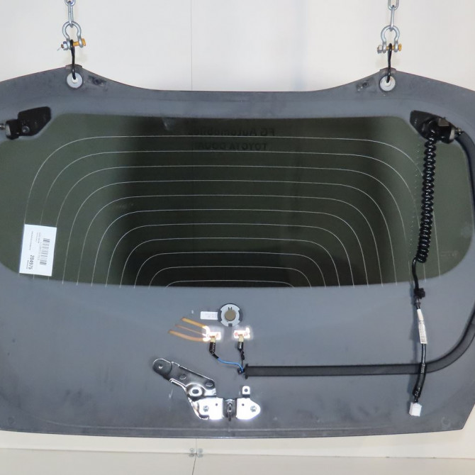 Glace hayon occasion  Toyota AYGO (_B4_) 1.0 vvti (kgb40) (2018)   681050H170  2