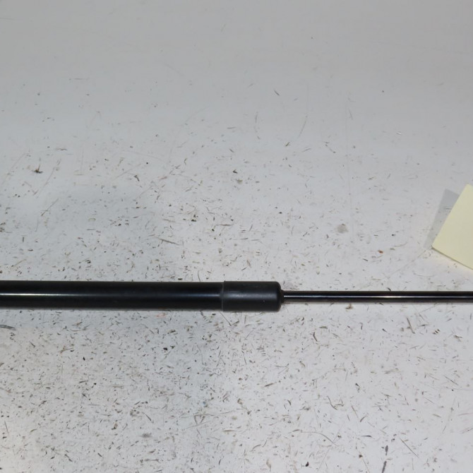 Verin droit hayon occasion  Audi A4 B8 Avant (8K5) 2.0 tdi (2008-2015)   8K9827552C  1